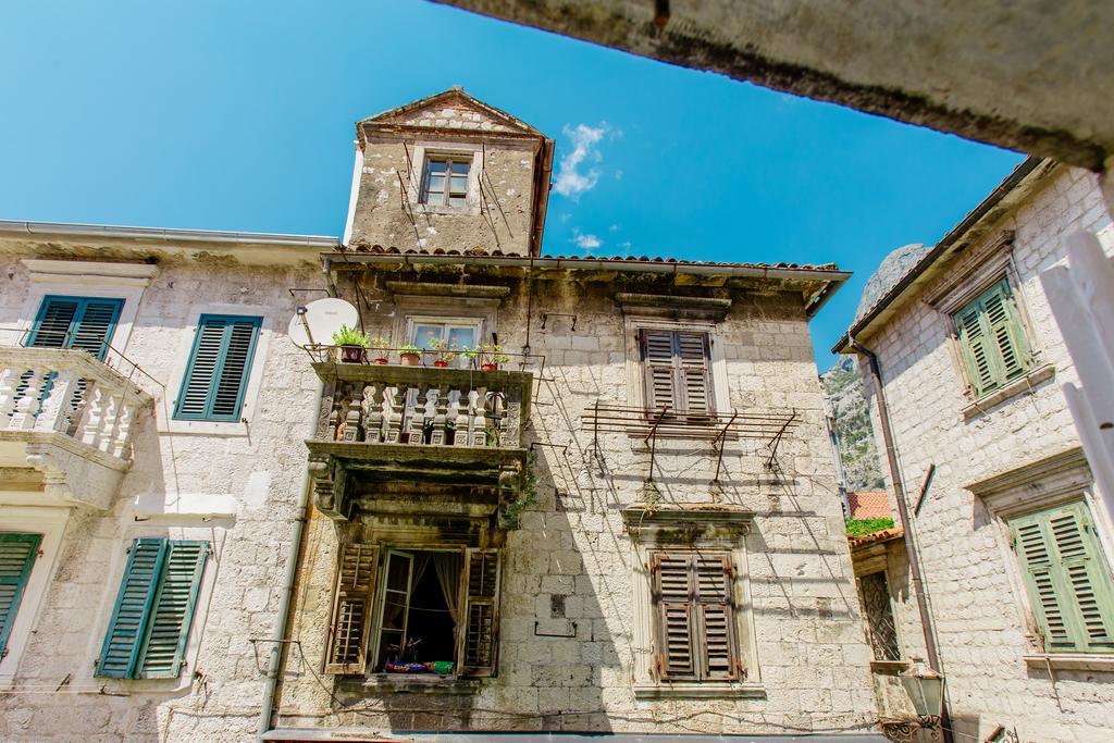 Old Town Museum Square Apartment Котор Екстер'єр фото