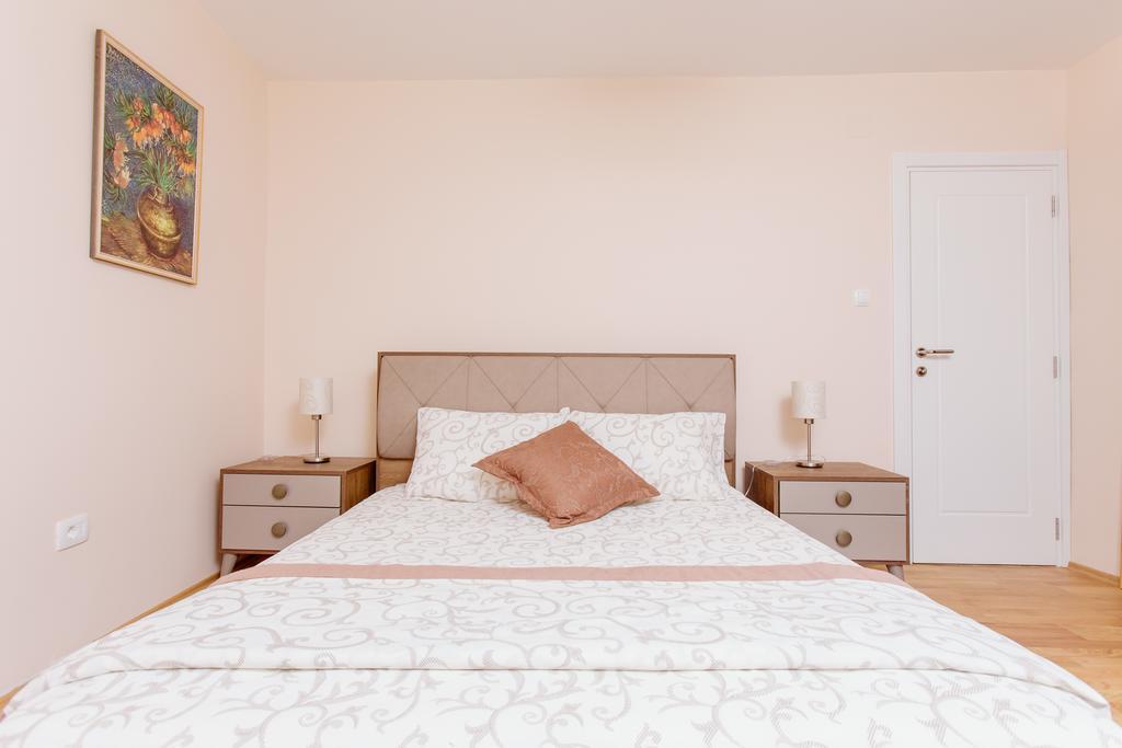 Old Town Museum Square Apartment Котор Екстер'єр фото